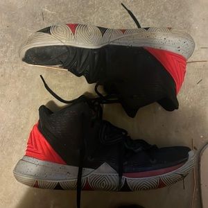 Men’s Nike red and black Kyrie size 10
